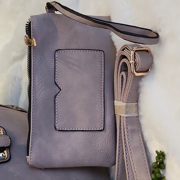 Tote and Wristlet Handbag combo! - Picture 2 of 9